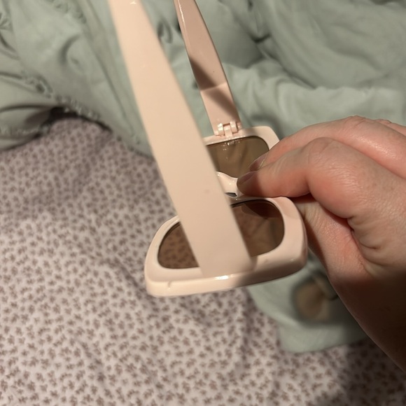 Sunglasses - Picture 4 of 4